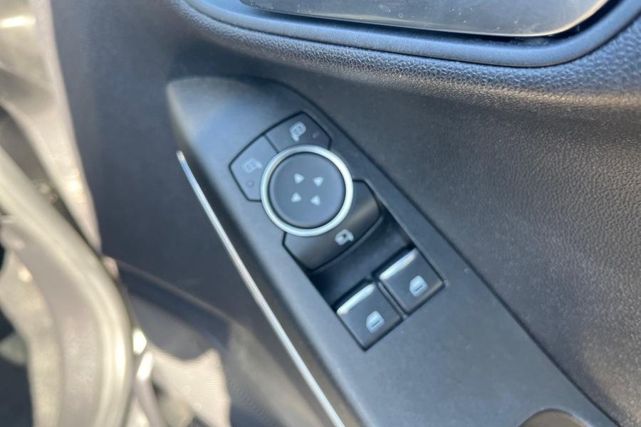Ford Fiesta Photo autoimg-09e8dfc91f3e4b92661c115eec198b27e2577198.jpg