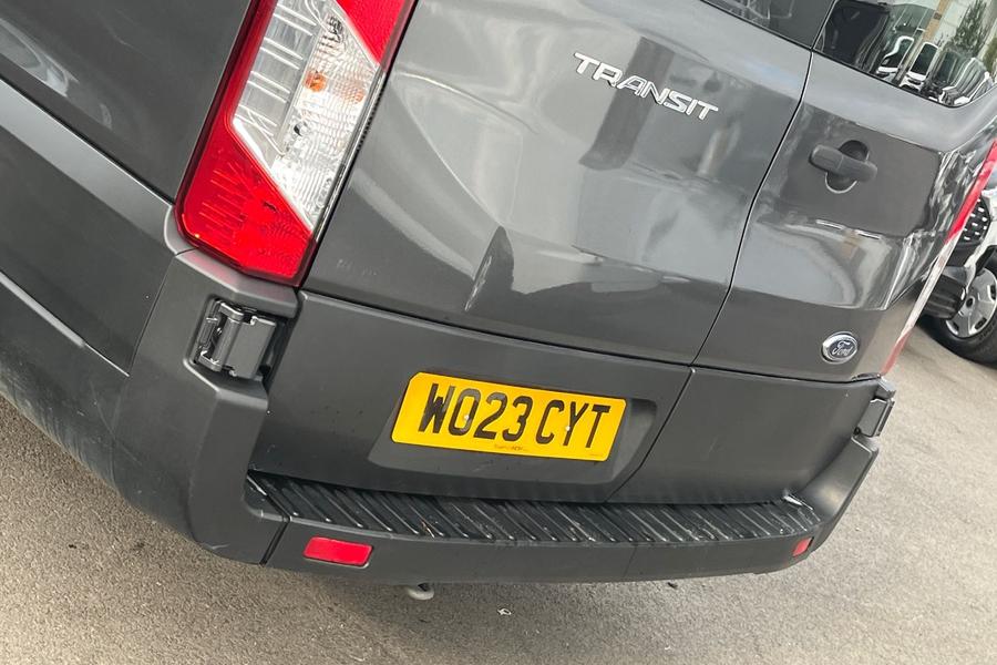 Ford TRANSIT Photo autoimg-09eb76b90086a84fbfbd2a20f2d83eaa556f36c1.jpg