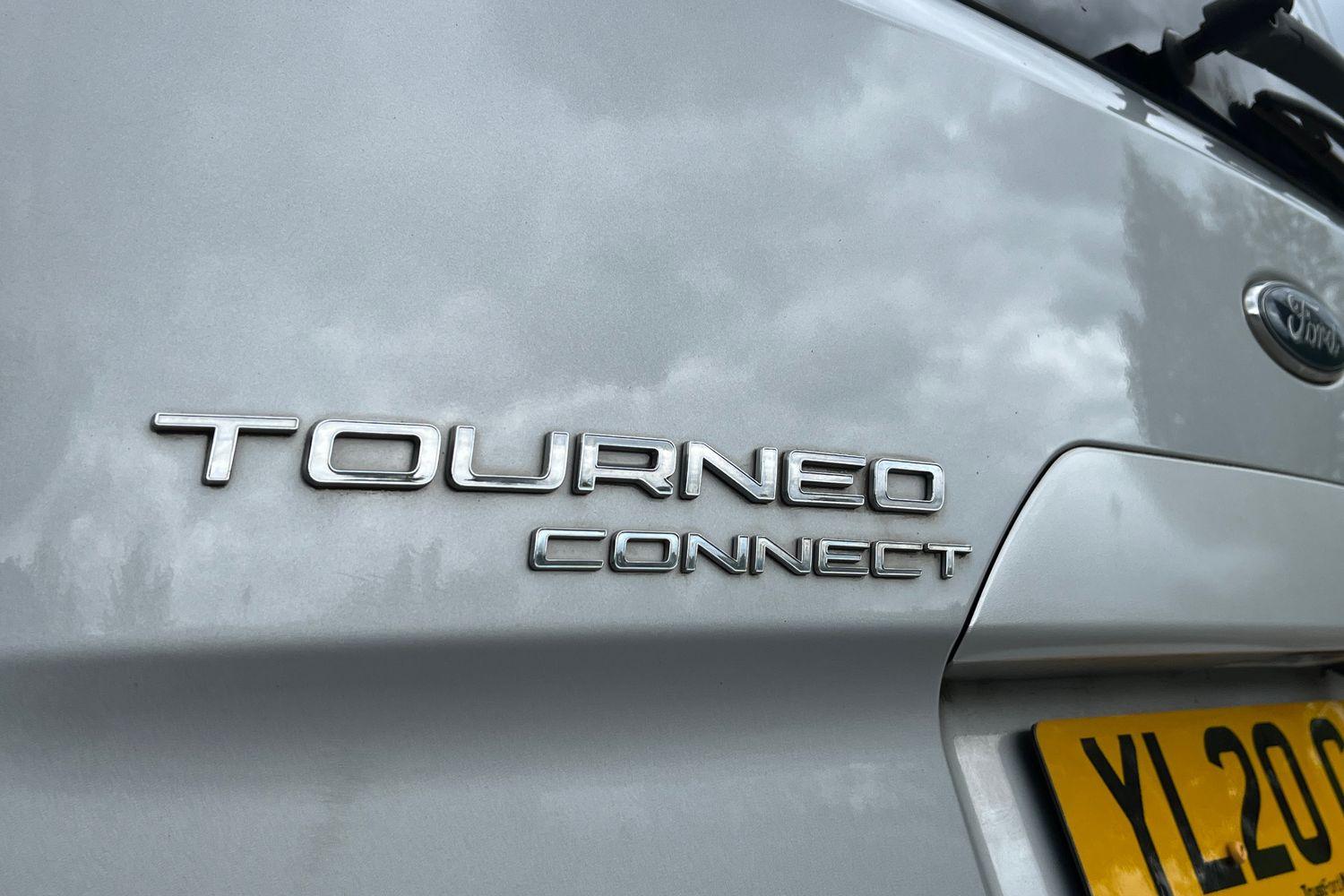 Ford GRAND TOURNEO CONNECT Photo 39