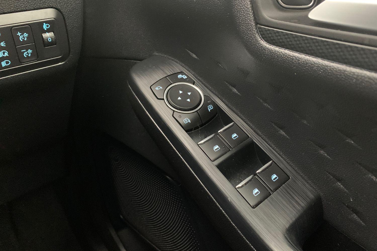2021 Ford Kuga 1.5T EcoBoost 150PS ST-Line Edition in Chrome Blue with only 17K - vehicle photo 18 for sale on PureCar