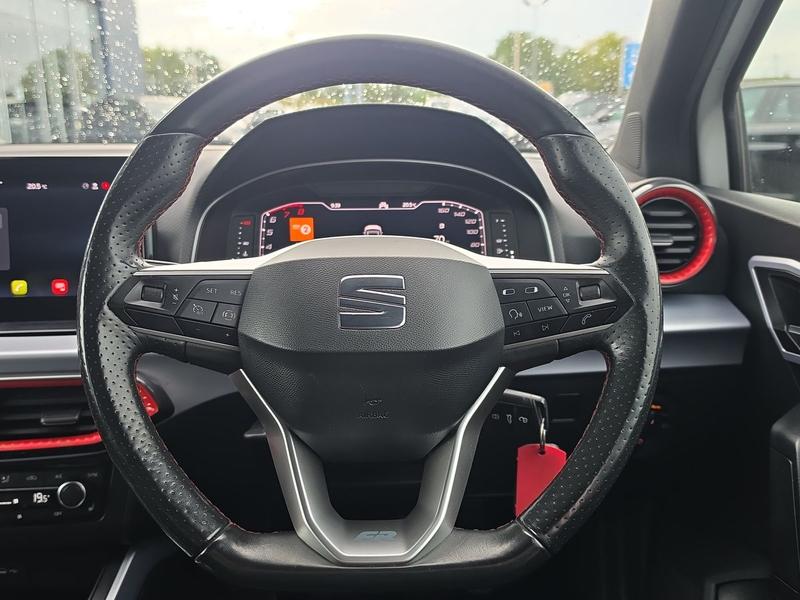 Used SEAT Arona DX73XSR 32