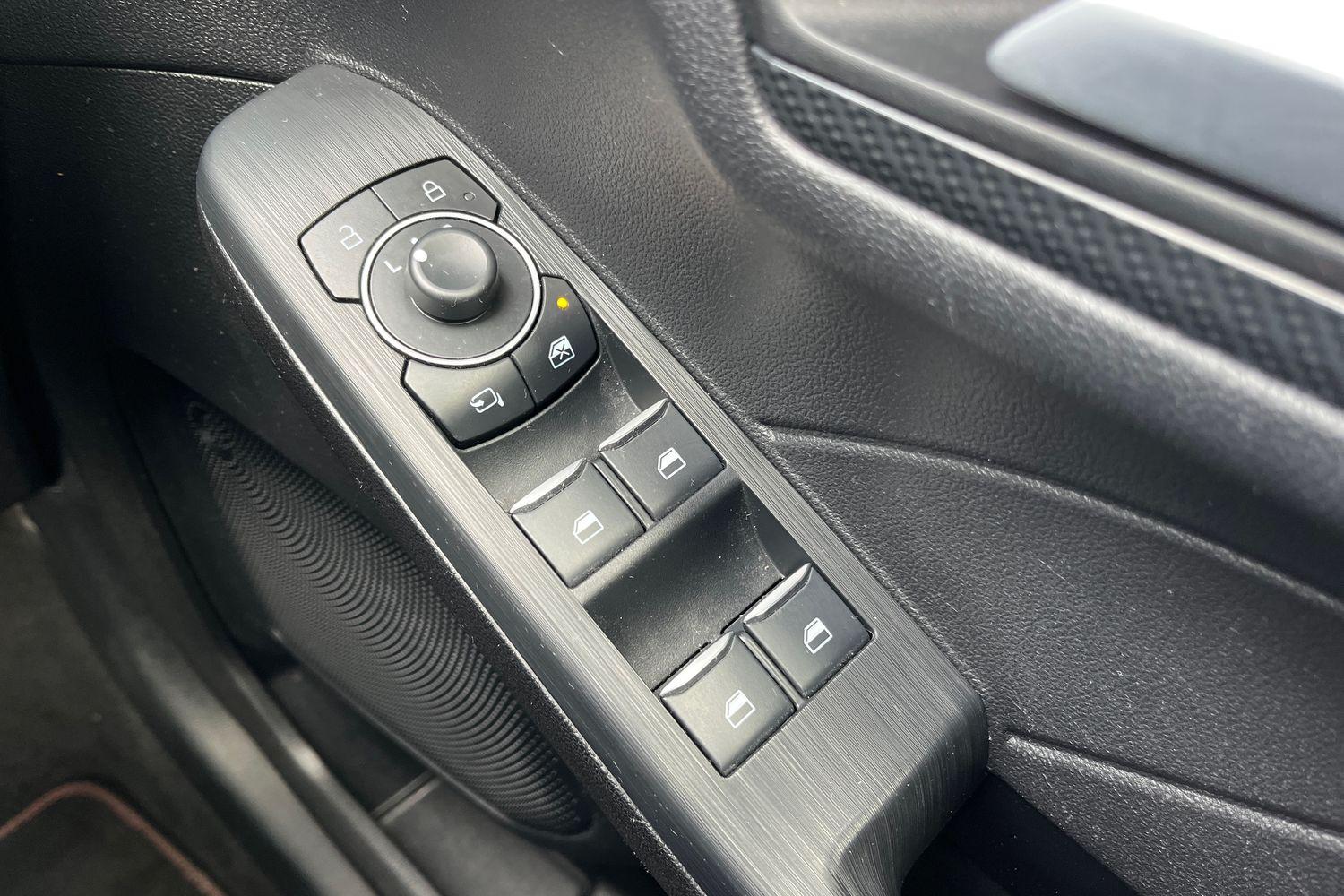Ford KUGA Photo 15