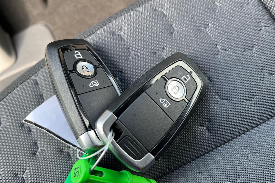 Ford Transit Custom Photo autoimg-09f4b110e0b24e3112633994b4a2a2d0fd8ac1ee.jpg