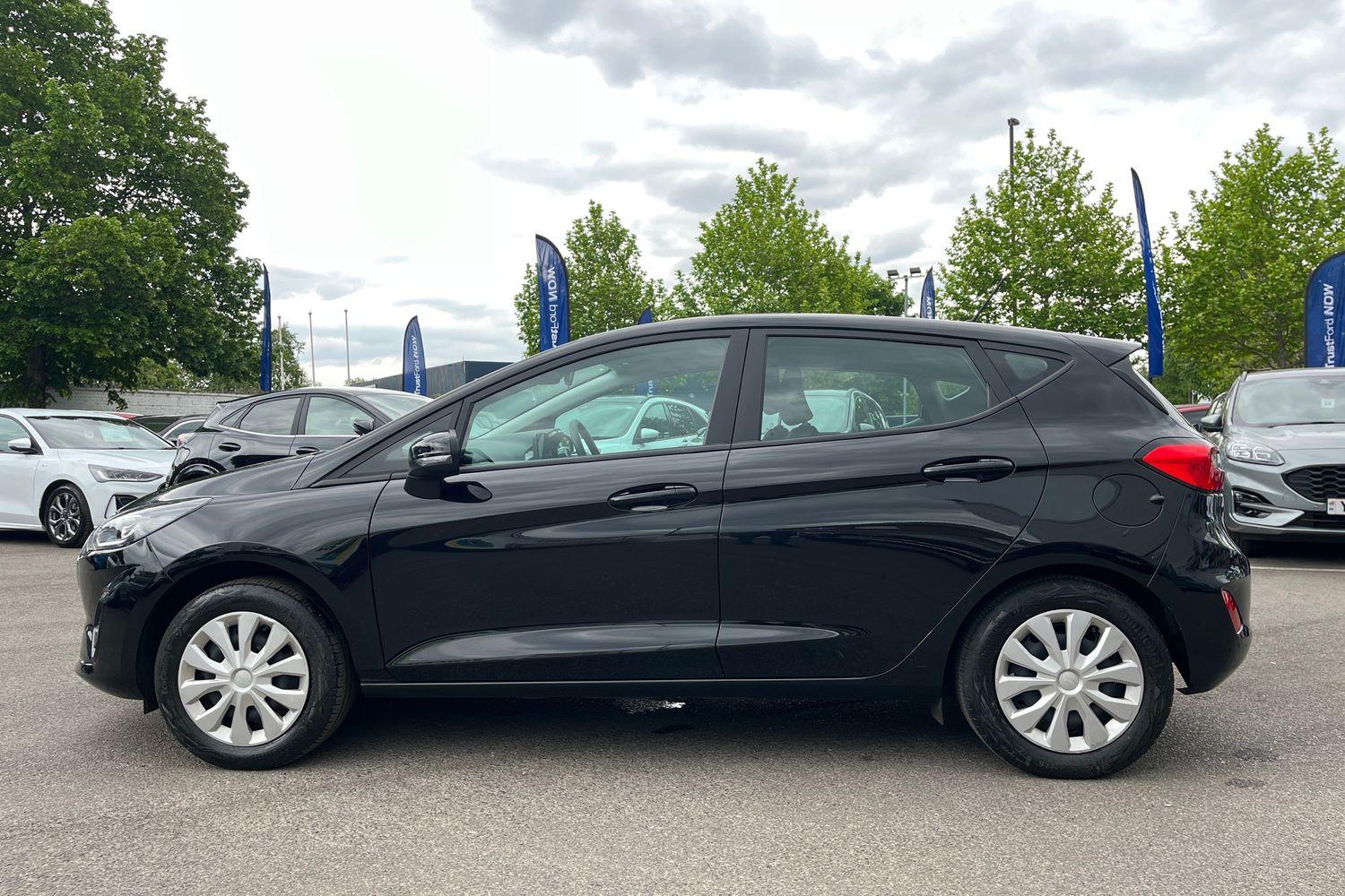 Ford FIESTA Photo 31