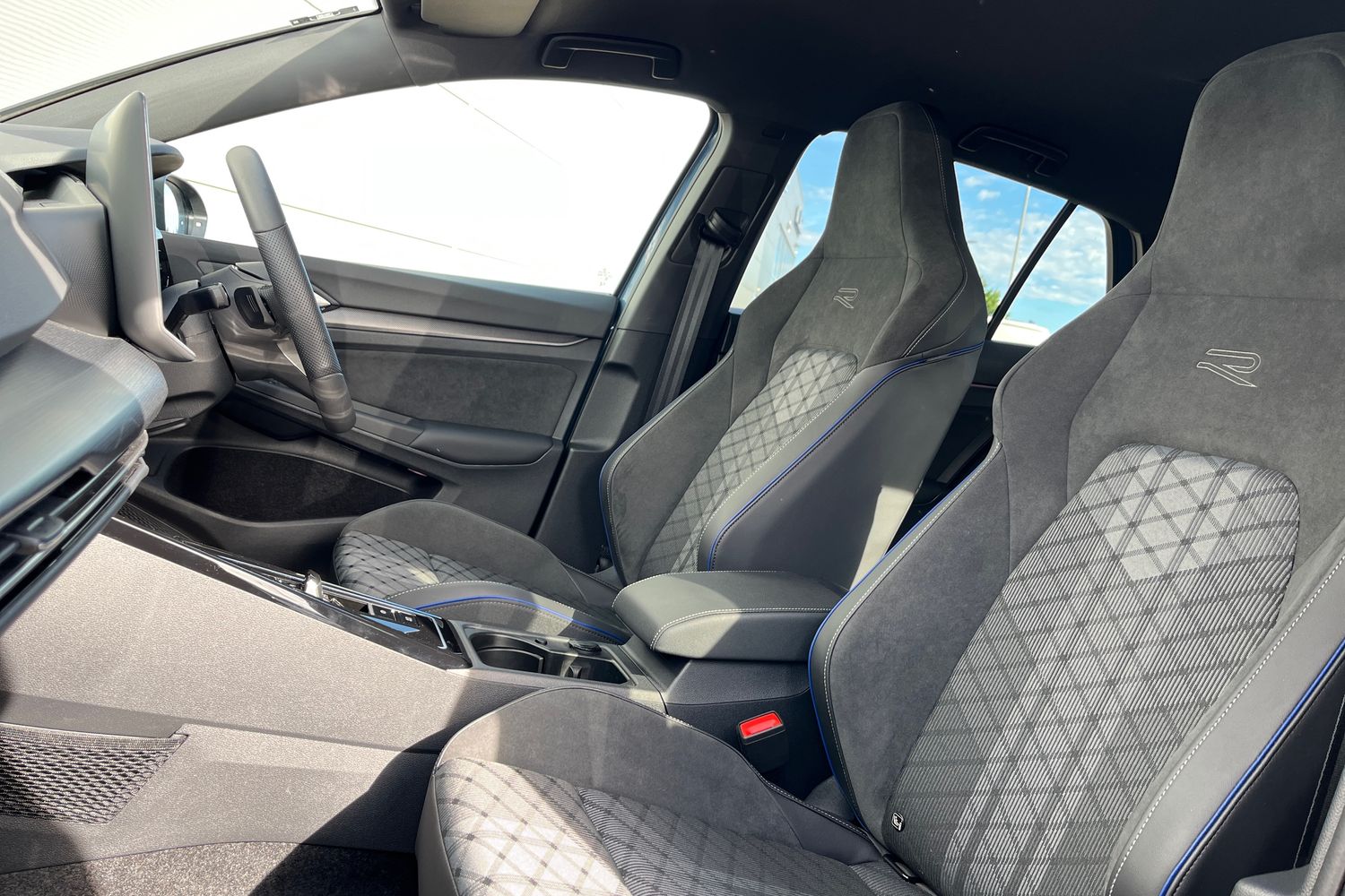 Volkswagen Golf Photo 18