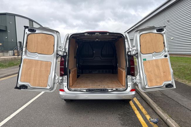 Volkswagen Transporter Photo 28