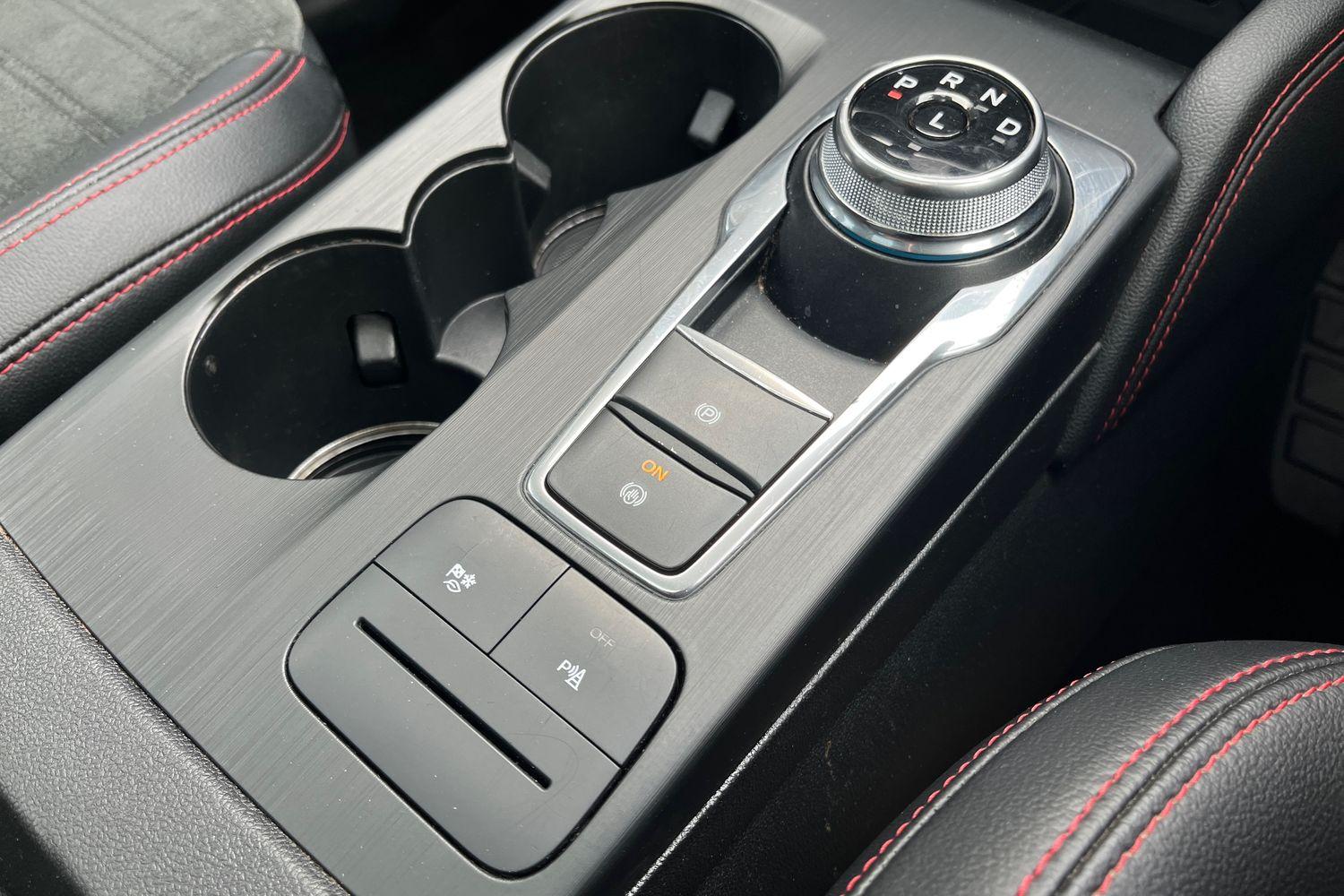 Ford KUGA Photo 36