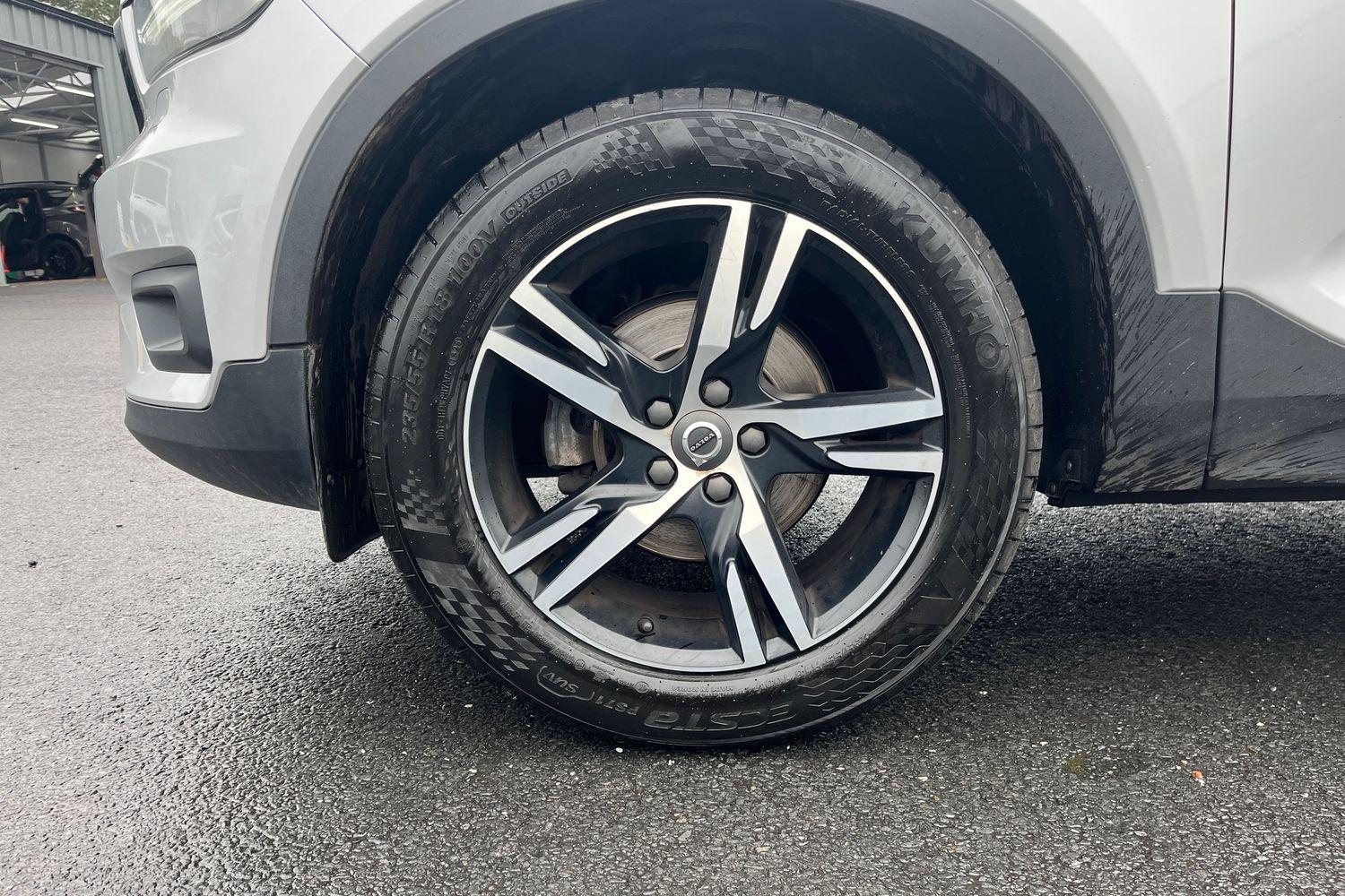 Volvo XC40 Photo 7