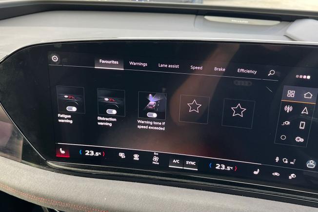 AUDI S6 E-Tron Avant Photo 56