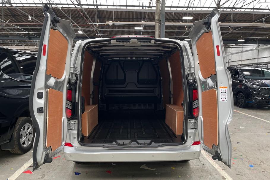 Used Ford TRANSIT CUSTOM WO25UHP 6