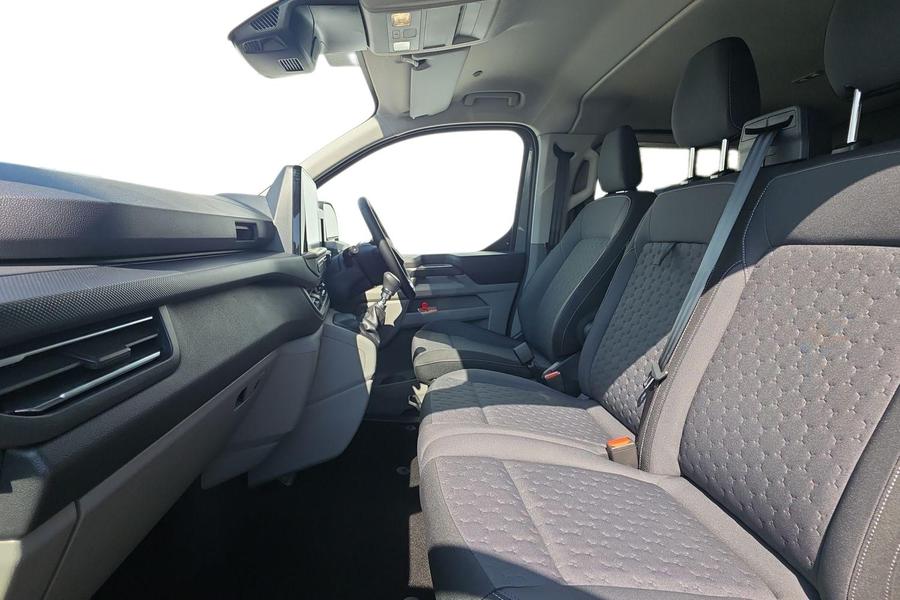 Ford Transit Custom Photo autoimg-0a0592adcc25603663612f32ef52c858b74510ce.jpg