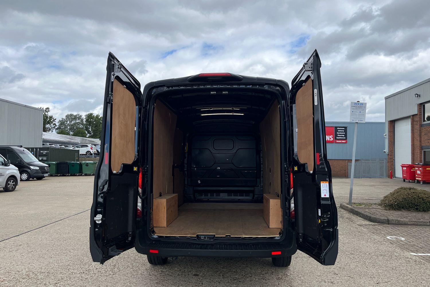 Ford Transit Photo 5