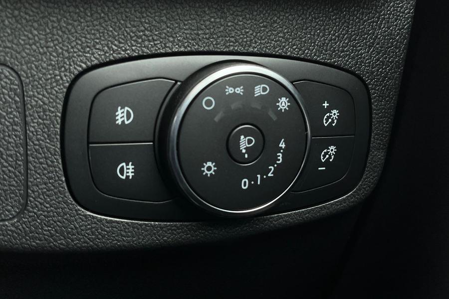 Ford FOCUS Photo autoimg-0a06e38b2dd6548fab4d62de1a4145574c74bc22.jpg