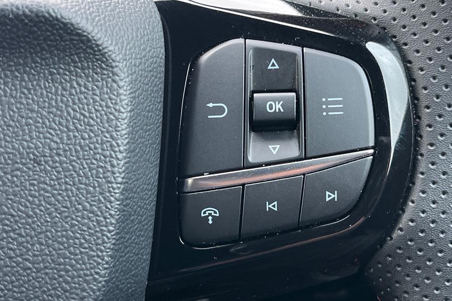 Ford Puma Photo autoimg-0a0870b7e027b3caaf31e2ba39d0f6fdd7e70e12.jpg