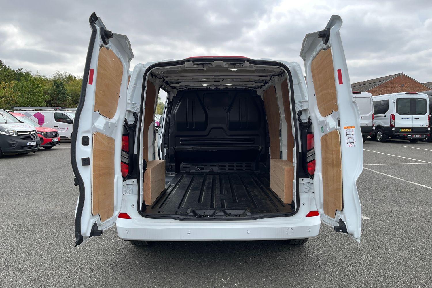 Ford TRANSIT CUSTOM Photo 5