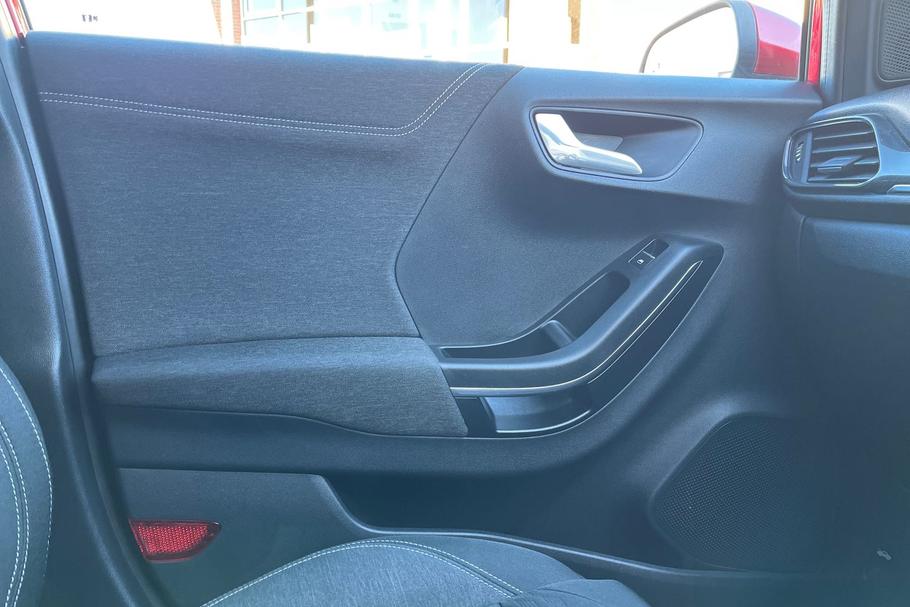 Used Ford PUMA LE69LNM 23