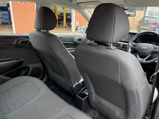 HYUNDAI i10 Photo 30