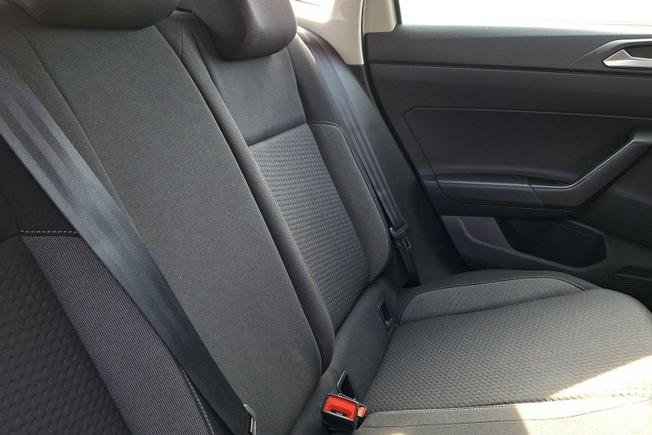 VOLKSWAGEN Polo Photo 9