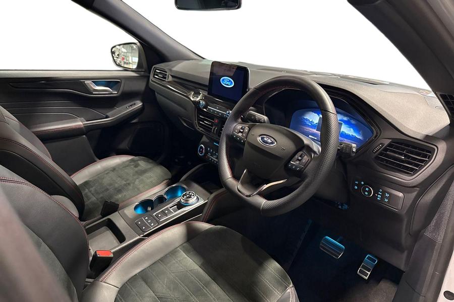 Ford KUGA Photo autoimg-0a192bb8520e77b0c7ea551f71de7efc596c753f.jpg