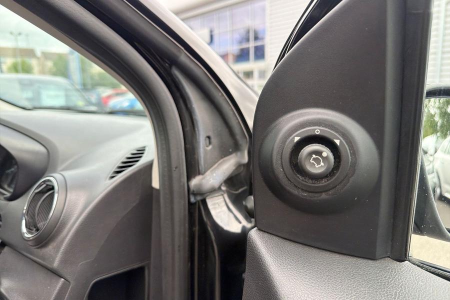 Ford KA+ Photo autoimg-0a1ec81f2a34aecf1374947502630fd623f0e1e7.jpg