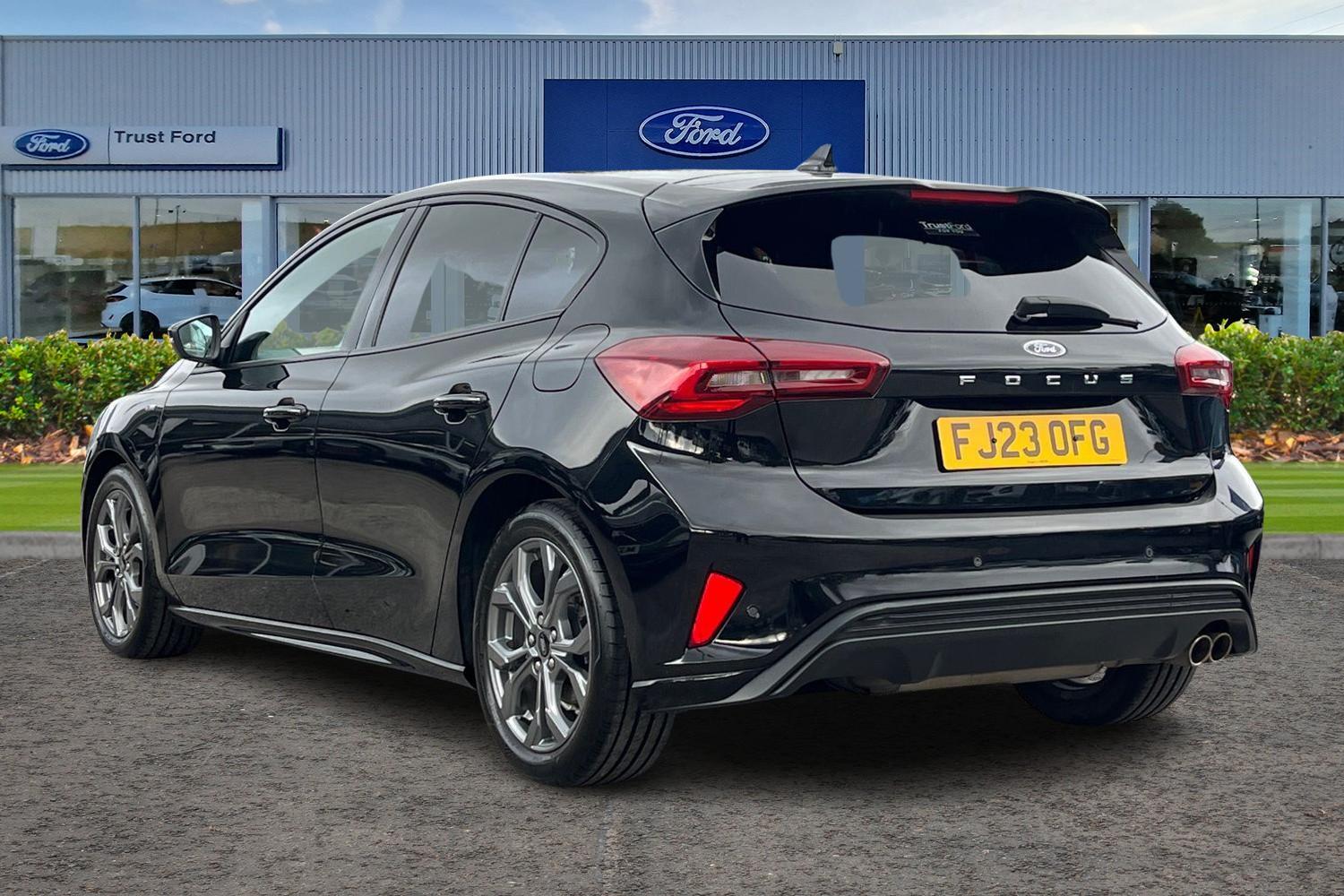 Ford FOCUS Photo 1