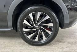 VOLKSWAGEN T-Roc Photo 5