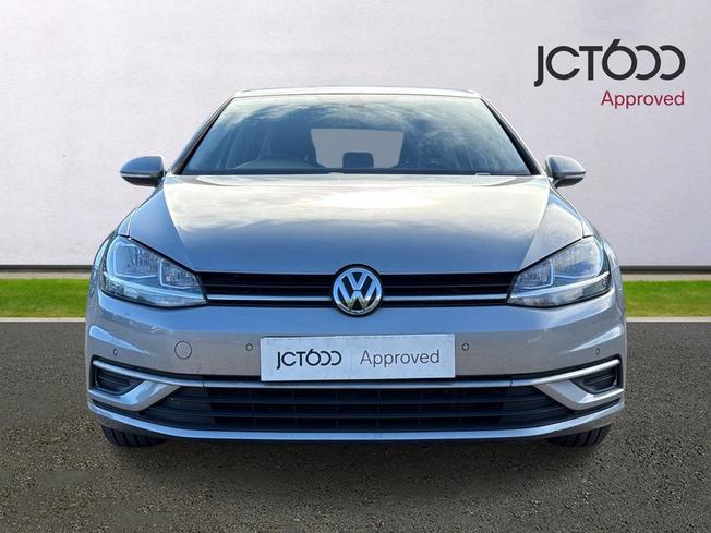 VOLKSWAGEN Golf Photo 8