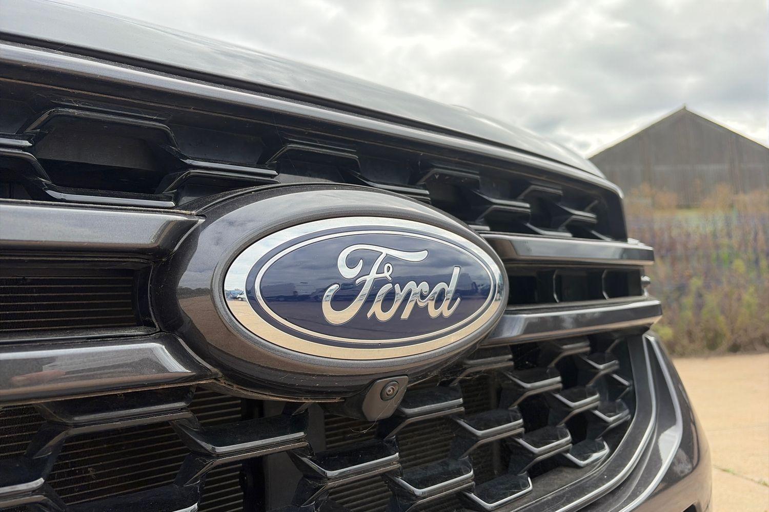 Ford RANGER Photo 17
