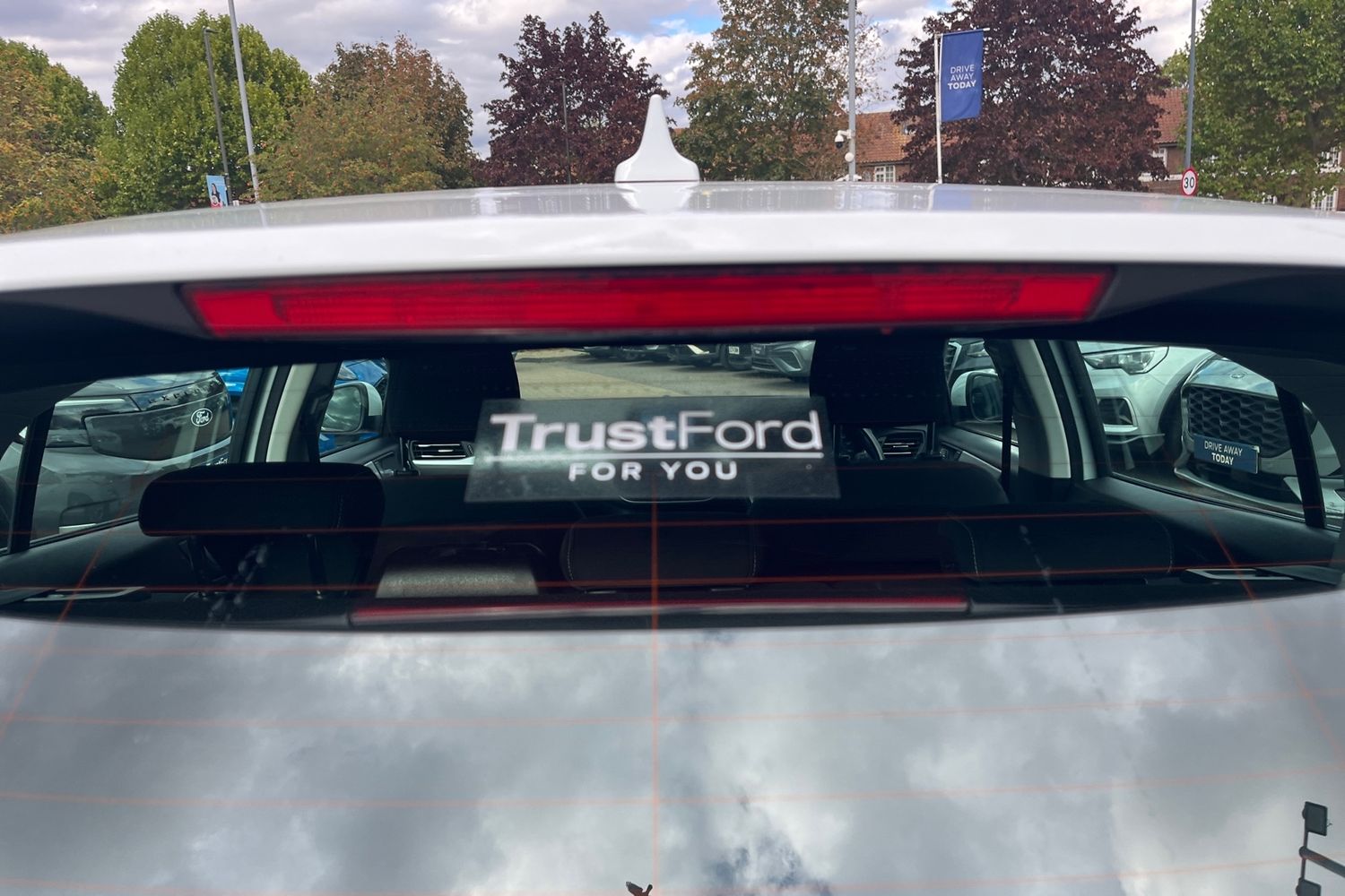 Ford FOCUS Photo 31