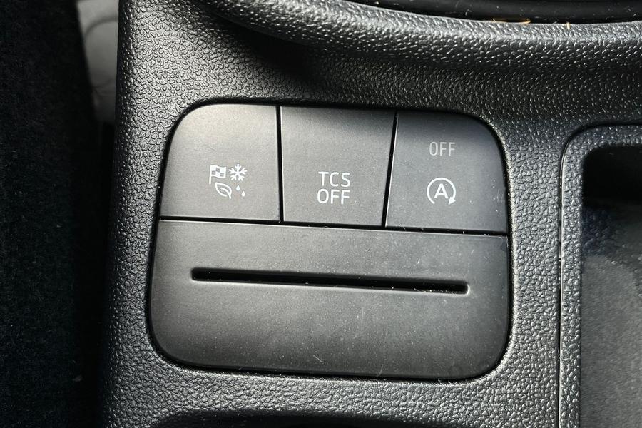 Ford FIESTA Photo autoimg-0a24c2141b82bf9086a88179dad75b963fda7105.jpg