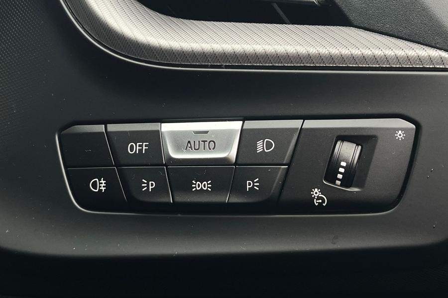 BMW 1 SERIES Photo autoimg-0a2789970eac8df6bddc272736272ee4f8fad2bf.jpg