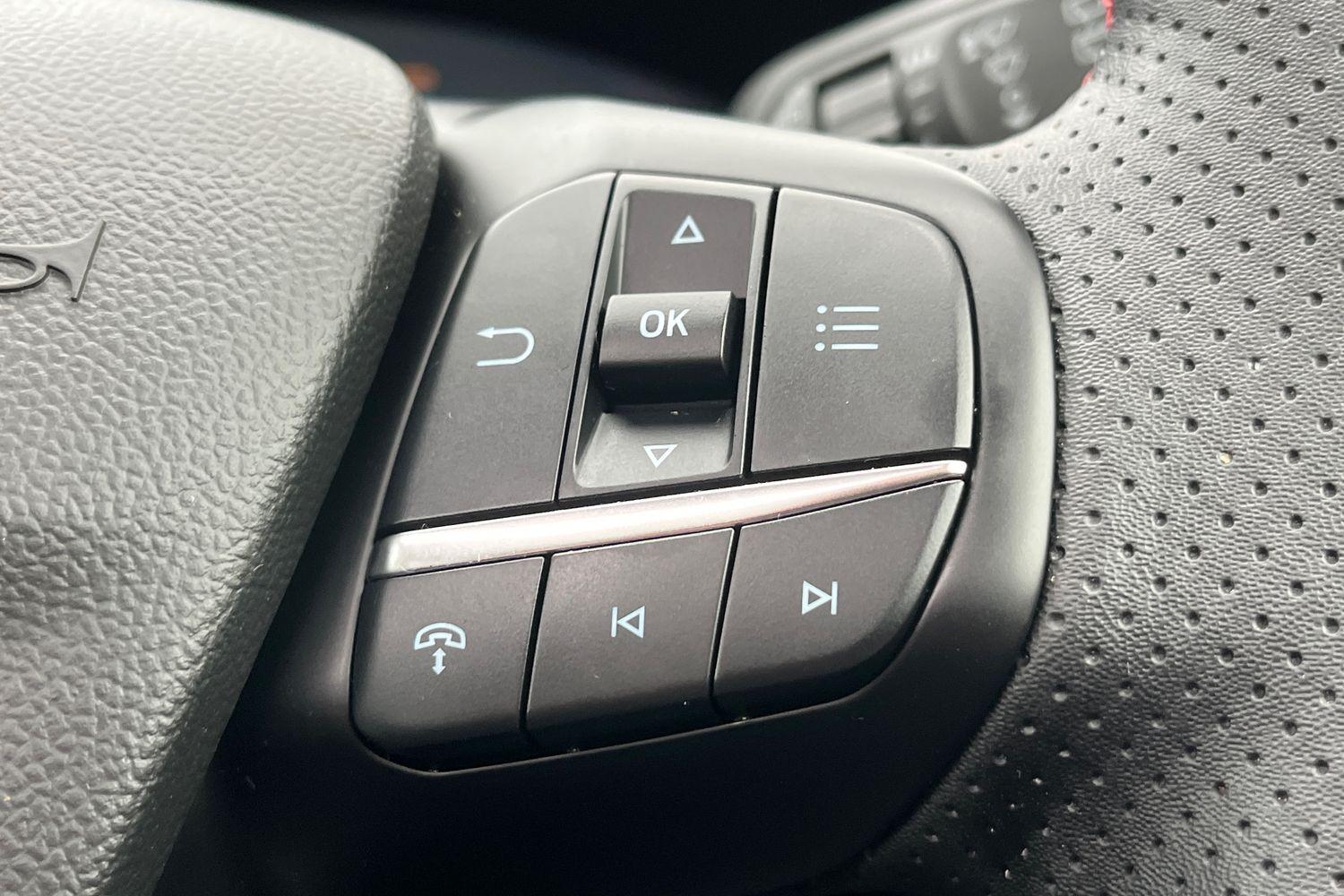Ford KUGA Photo 31