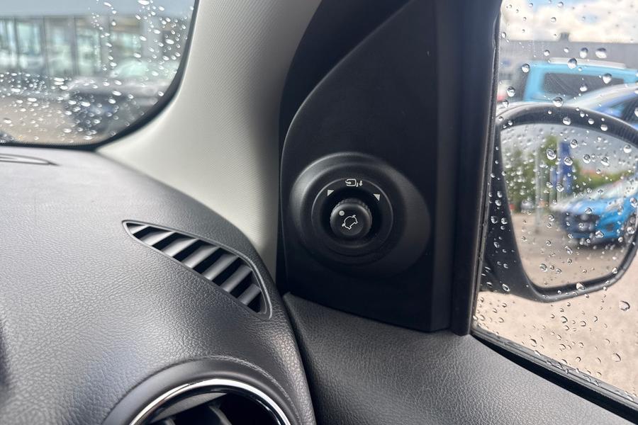 Ford KA+ Photo autoimg-0a2b6ae68821c636179a35414f71f0a4a72a4969.jpg