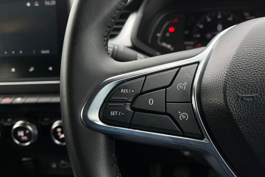 Renault CAPTUR Photo autoimg-0a2c28c0628295532aa66ef5cba622f7d66896c8.jpg