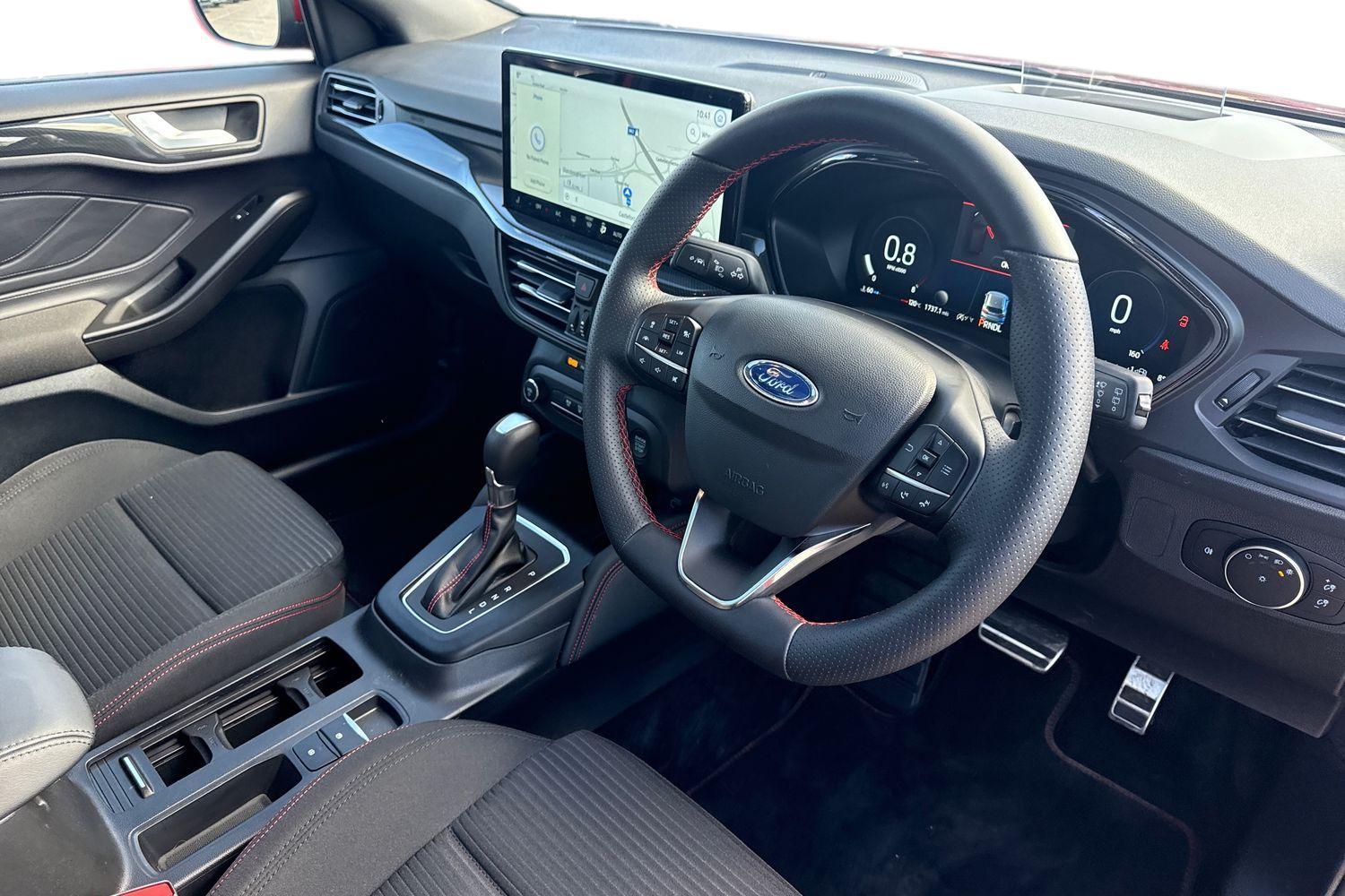 FORD FOCUS Photo 8