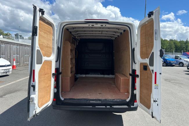 VOLKSWAGEN Crafter Photo 29