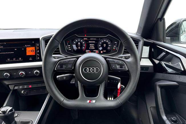 AUDI A1 Photo 11