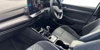 Volkswagen Golf Photo 1