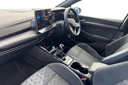 Volkswagen Golf Photo autoimg-0a392f9ca092fe9a5a10035ab9c78528099d3c47.jpg