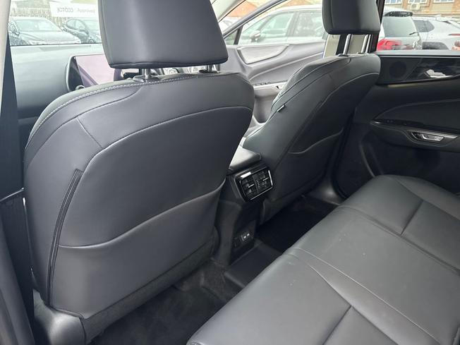 Lexus NX Photo 43