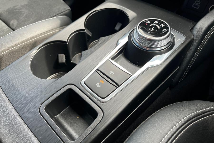 Ford KUGA Photo autoimg-0a3e1edf2e0087c1a88174621a71a5a9e3615b64.jpg