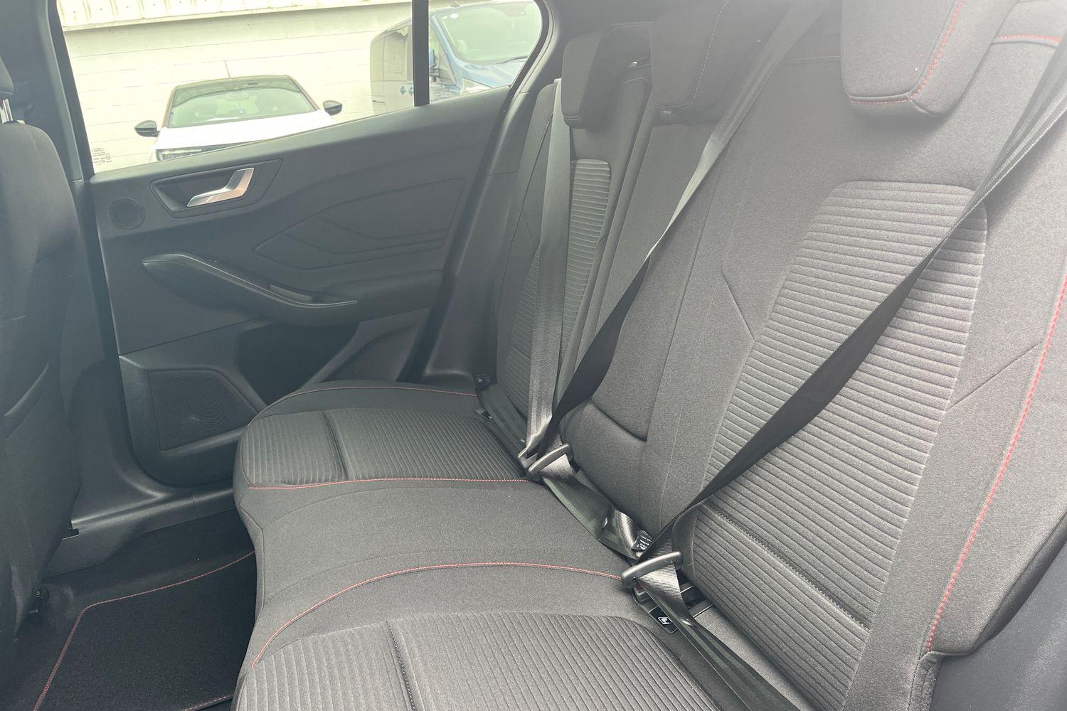 Ford FOCUS Photo 19
