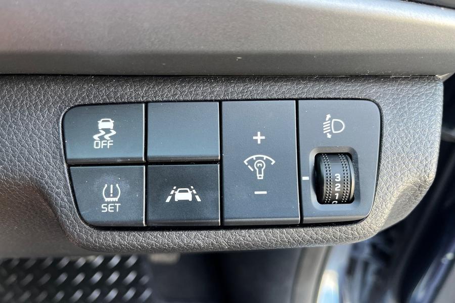 Kia Rio Photo autoimg-0a3ea79fe36df200d42fbb42ae91f33c5096be3e.jpg