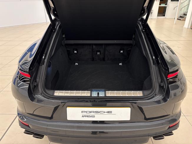 PORSCHE Panamera Photo 19