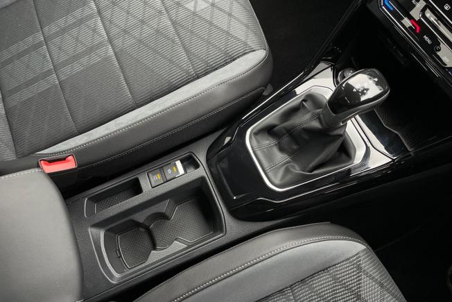 VOLKSWAGEN T-Roc Photo 38