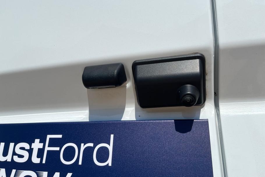 Used Ford TRANSIT CUSTOM LB75UBM 9