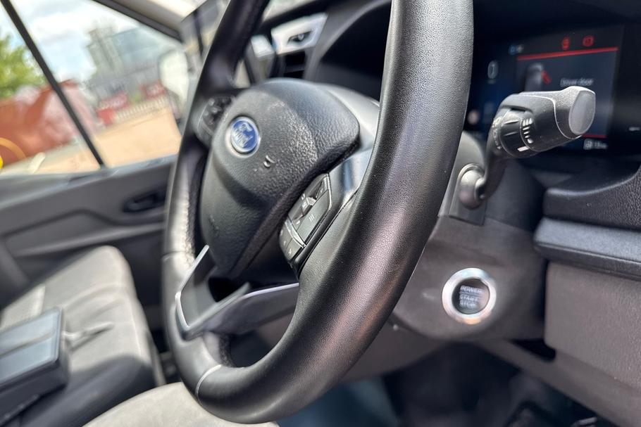 Used Ford TRANSIT LB25HXH 33