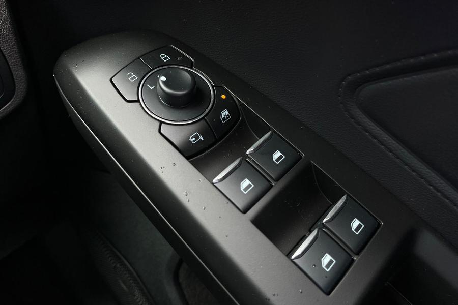 Ford FOCUS Photo autoimg-0a4323fc3abab936a1af0e630c08d29799f250f7.jpg