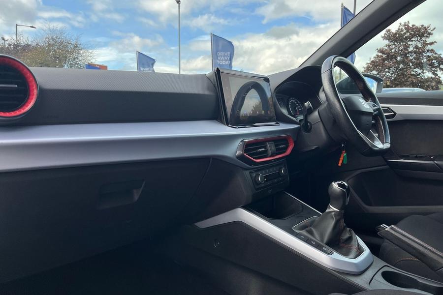 SEAT Arona Photo autoimg-0a44e143d61fcbf65179e6ca0bb2f44106e69457.jpg
