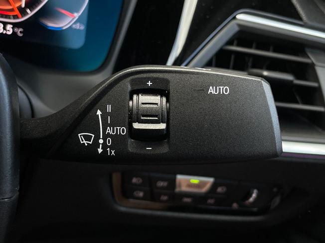 BMW 3 Series Photo 39